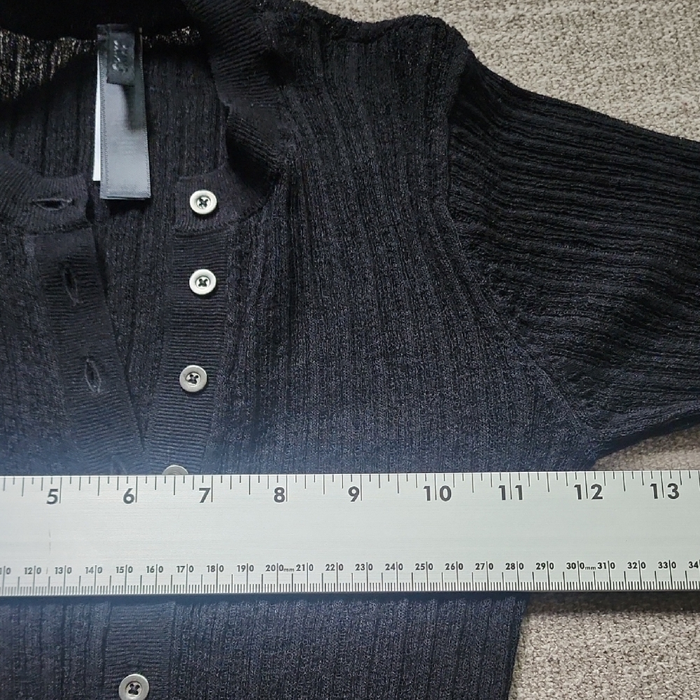 SKIMS Black Ribbed Long Sleeve Henley Top - Picture 13 of 14